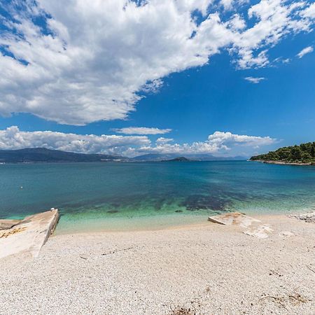 Villa Unique Sur La Plage Pour Des Vacances Inoubliables En Famille Ou Entre Amis Pour 10 Personnes Slatine Bagian luar foto