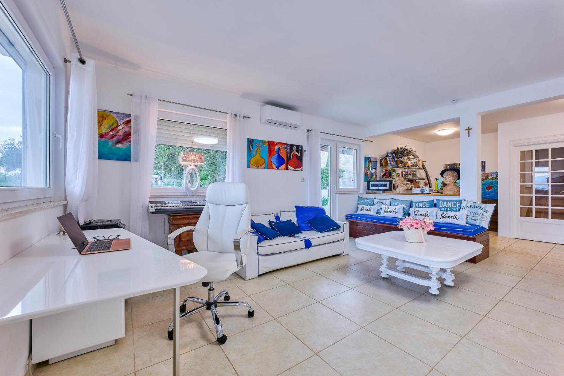 Villa Unique Sur La Plage Pour Des Vacances Inoubliables En Famille Ou Entre Amis Pour 10 Personnes Slatine Bagian luar foto